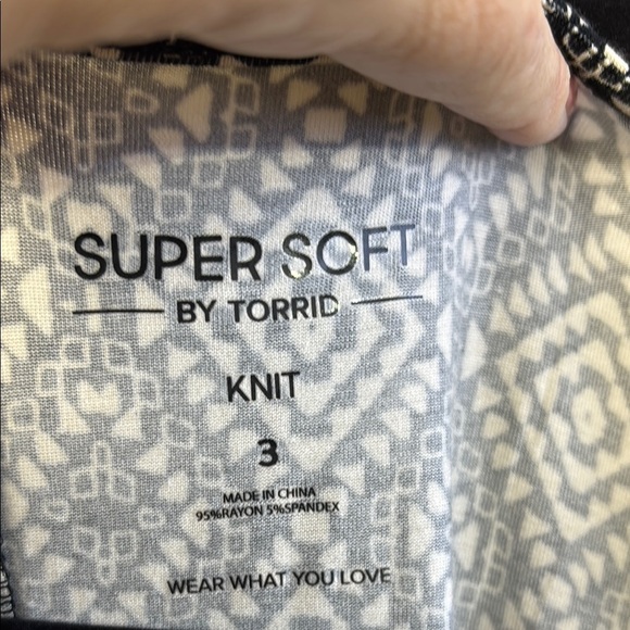 Torrid Black and White Dolman Sleeve Maxi Dress - Picture 3 of 6